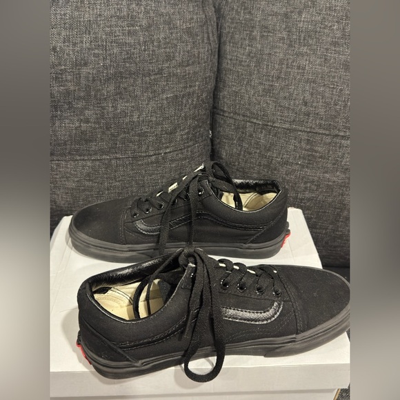Vans Old Skool Womens Size 6.5 Men 5 Triple Black Athletic Skateboard Sneakers - Picture 9 of 16